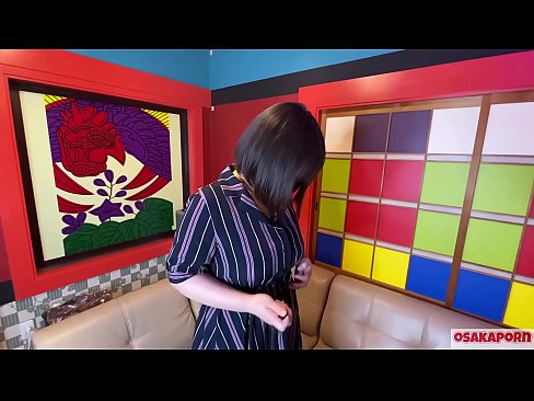 ❤️ Puttana giapponese con grandi tette si masturba con sex toys e ha un orgasmo. Parla in un'intervista della sua esperienza di scopata. Tette enormi e figa pelosa che geme forte. Osakaporn ❤️ Slutsal it.pornodil.ru ❌️