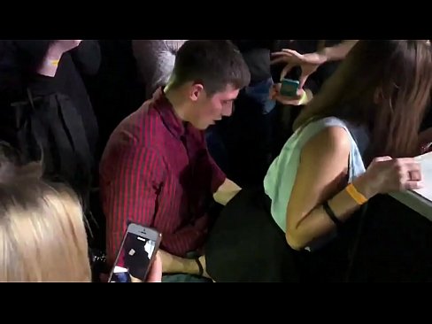 ❤️ Sesso reale in un nightclub russo. Ragazza russa di 18 anni nell'ano e nella vagina scopata in un nightclub ❤️ Slutsal it.pornodil.ru ❌️